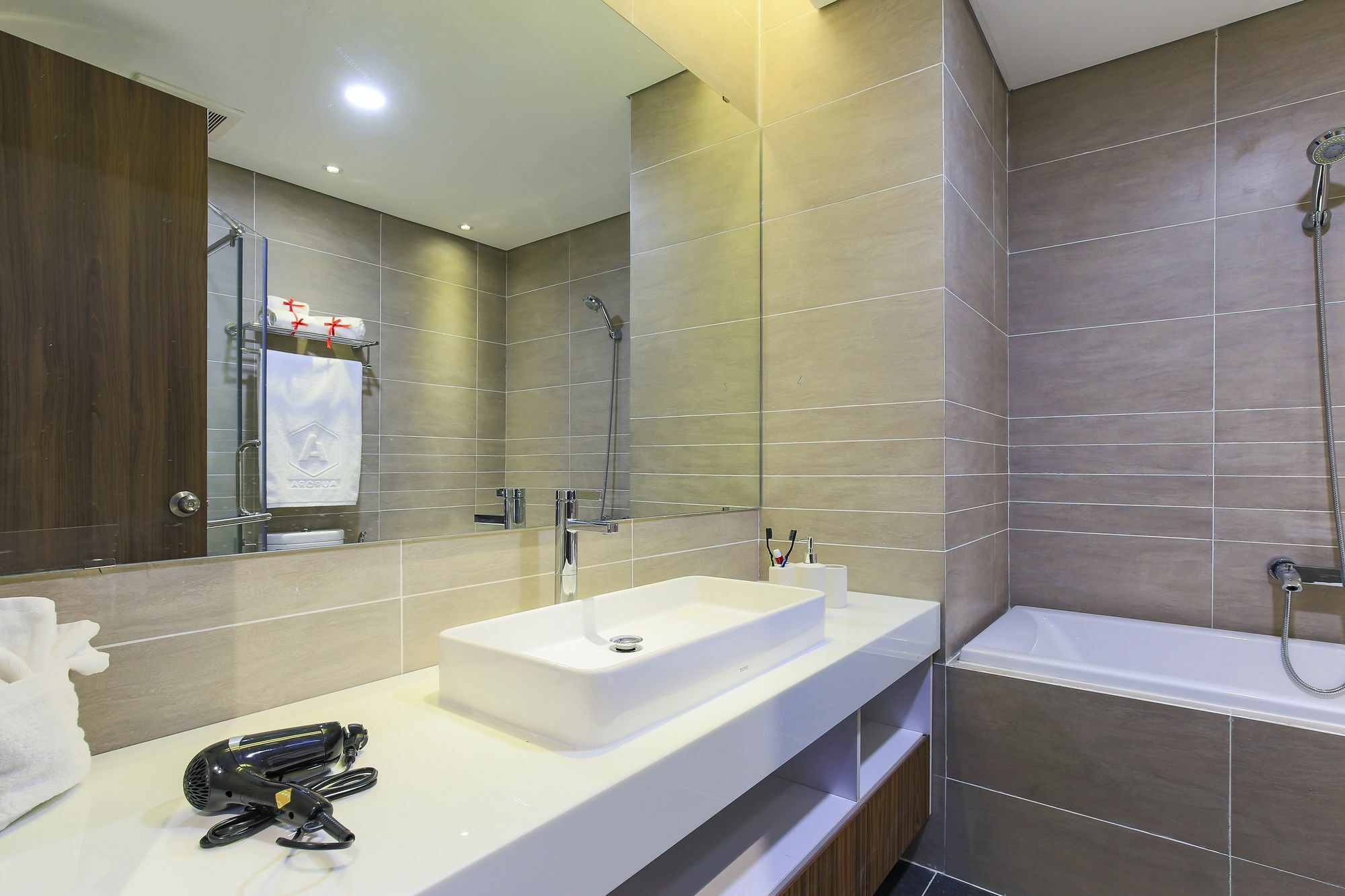 הו צ'י מין סיטי Aurora Serviced Apartments (Adults Only) מראה חיצוני תמונה